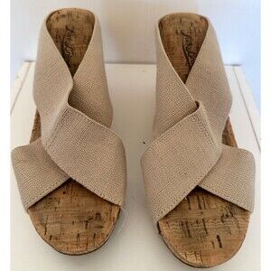 Lucky Brand Mykayla Wedge Sandal 7M Beige Fabric Cork Heel Studs Boho Natural